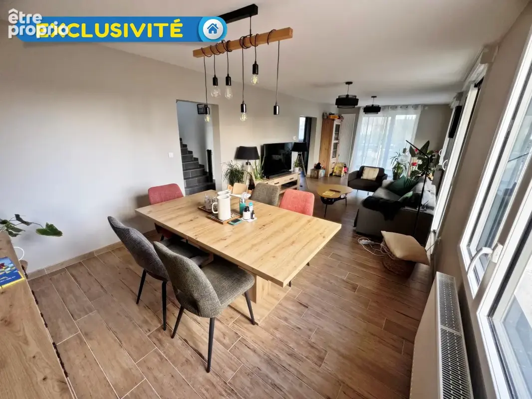EXCLUSIVITE ! Maison rénovée d'environ 115 m2 avec 4 chambres et 1 149 m2 de jardin à Châteauneuf-sur-Loire ! - photo 3