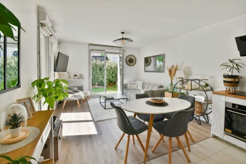 Appartement à EPINAY-SUR-ORGE