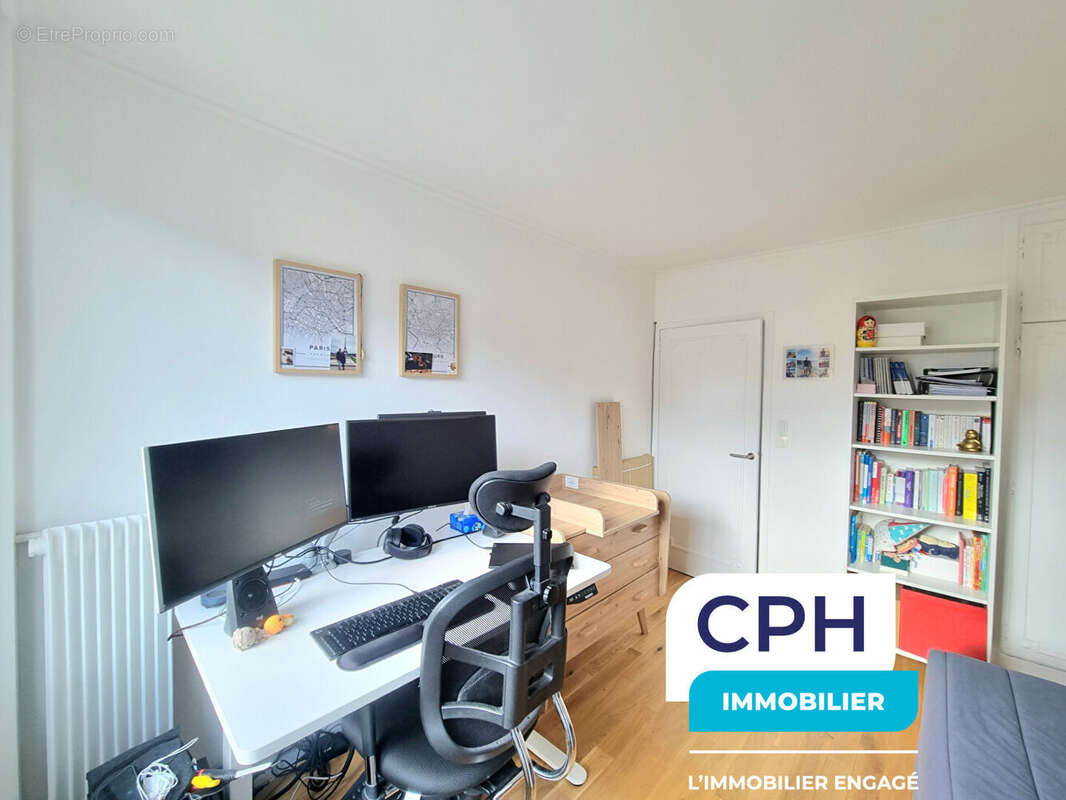 Appartement à PARIS-14E