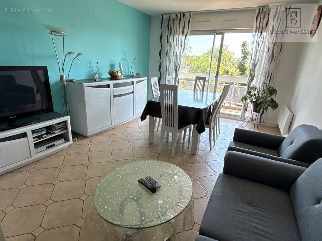 Appartement à LIVRY-GARGAN