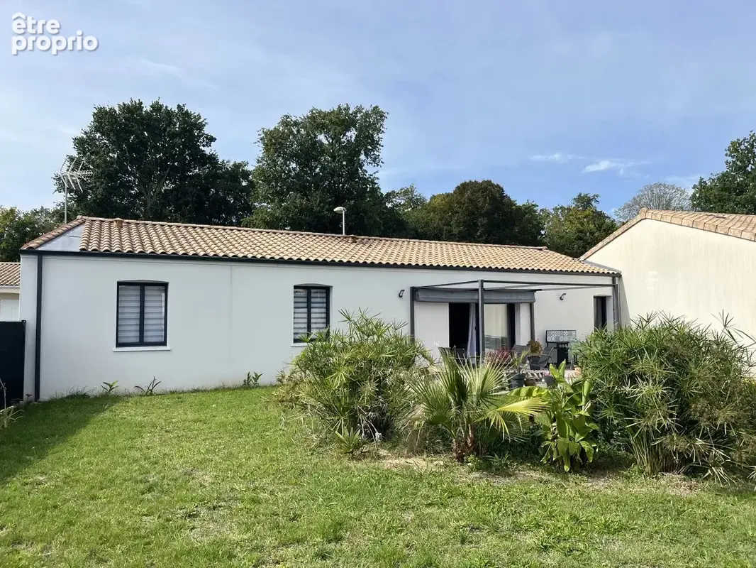 Maison 4 pièces 111 m² à vendre à Saint-Augustin (17570) - photo 2