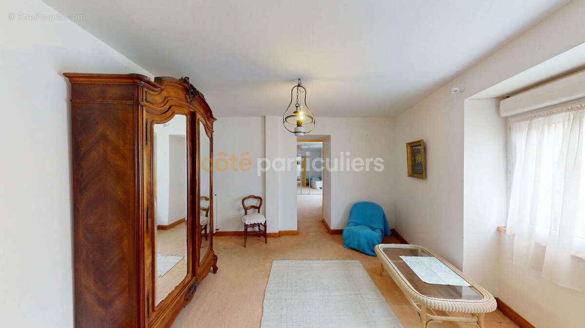 Maison à MORTAGNE-SUR-SEVRE