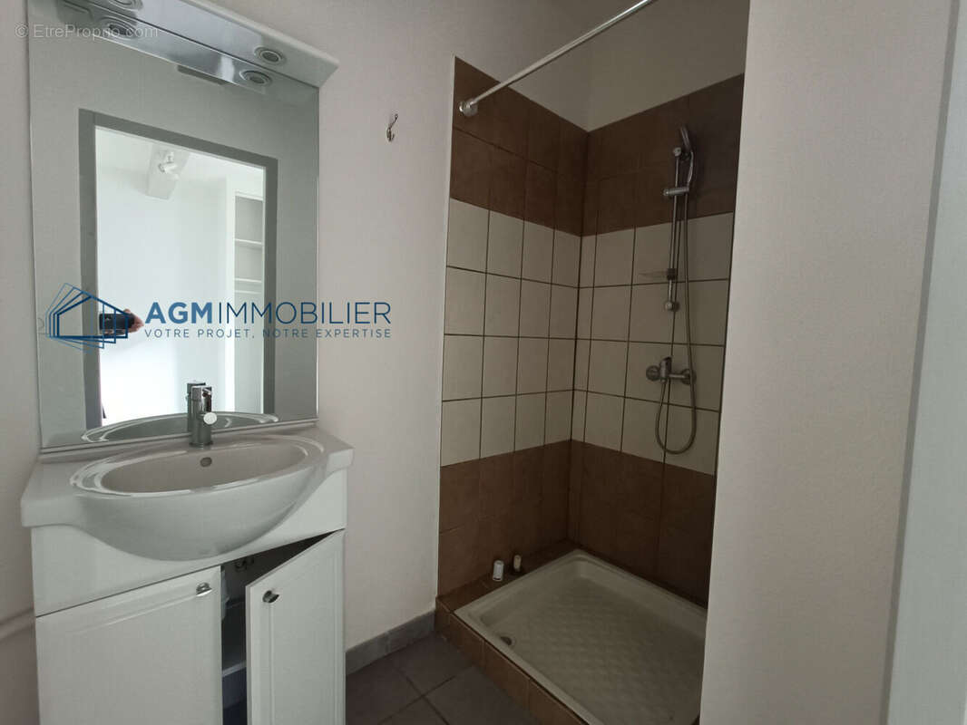 Photo 8 - Maison à SAINT-JEAN-LASSEILLE