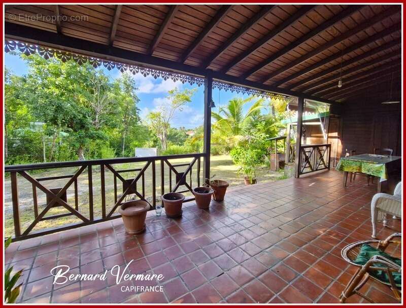 Maison à SAINTE-ANNE