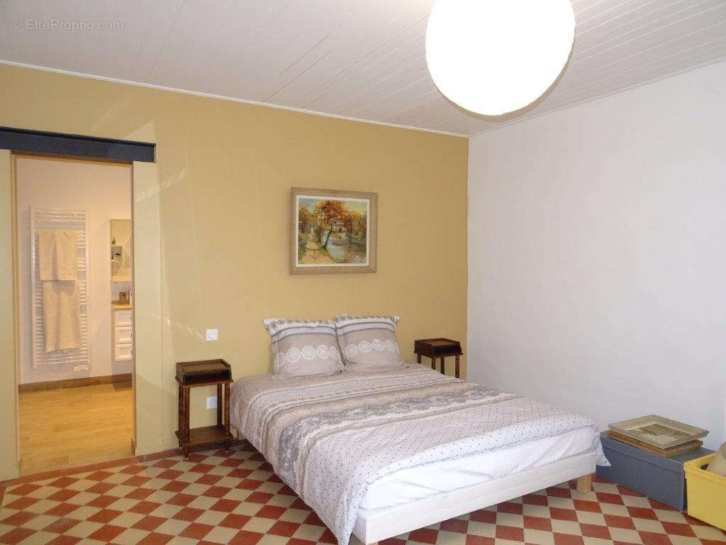 Maison à LA BAZOCHE-GOUET