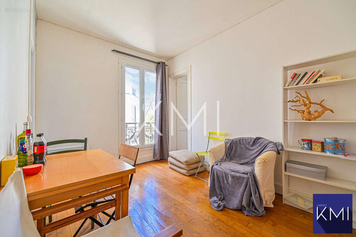 Appartement à PARIS-11E