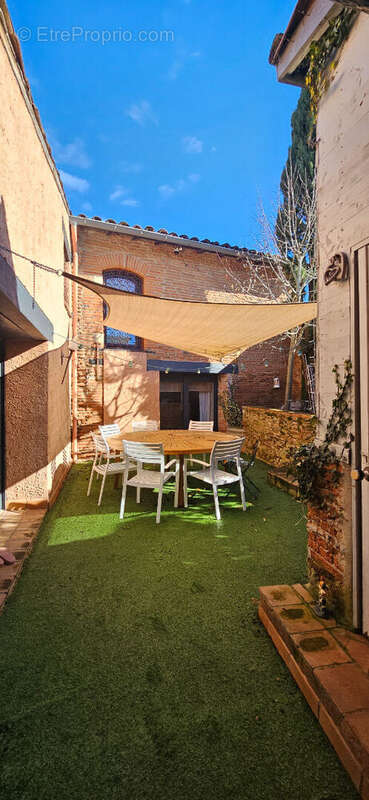 Maison à CASTELMAUROU