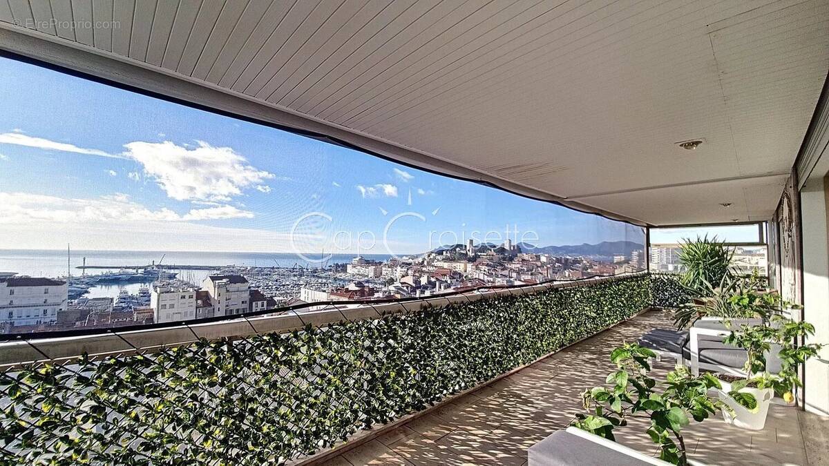 Appartement à CANNES