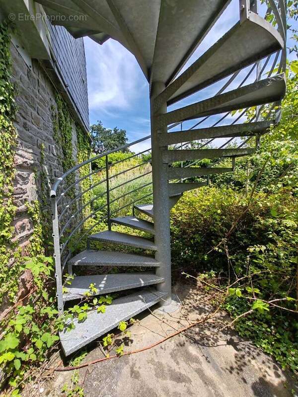 Appartement à PLOUNEOUR-MENEZ