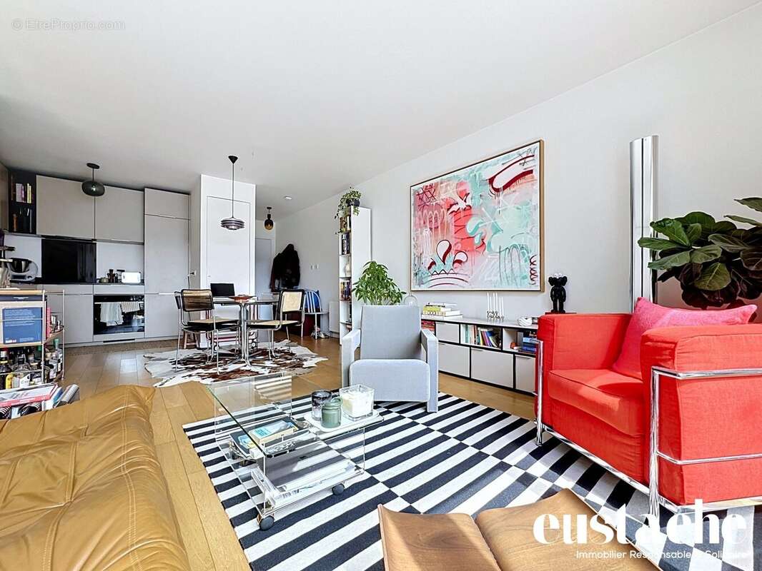Appartement à PARIS-19E