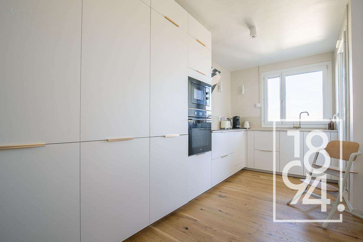 Appartement à MARSEILLE-8E