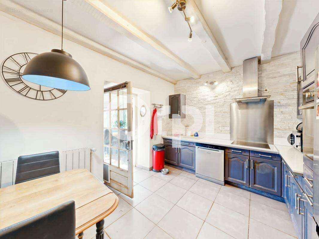 Maison à SAINT-ALBAN-AURIOLLES