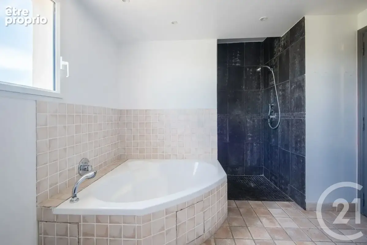 Maison 286 m² à Nice  - photo 13