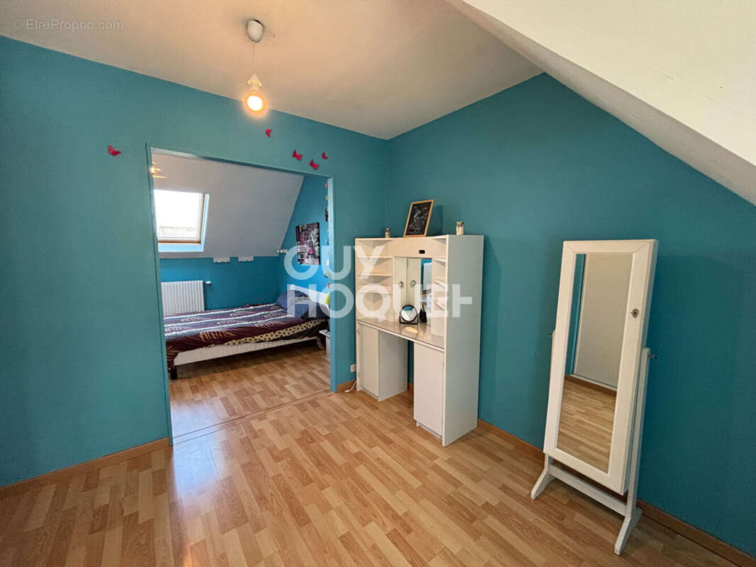 Maison 128 m² à Neufmoutiers-En-Brie  - photo 10