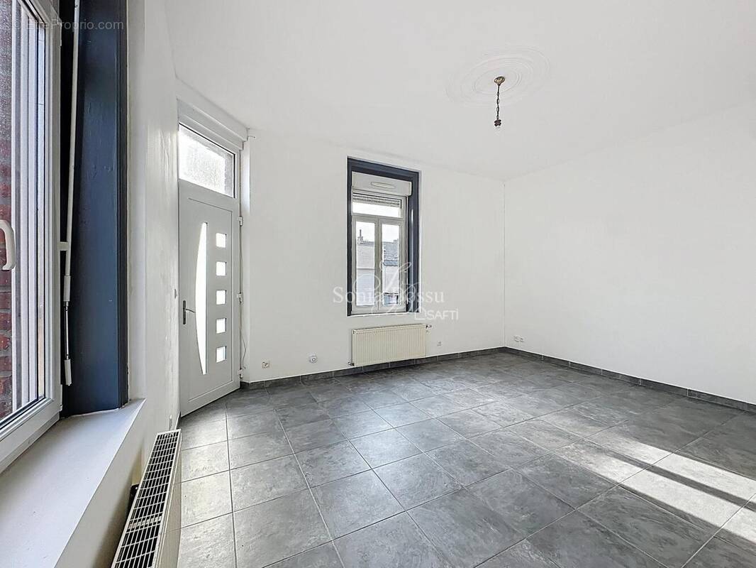 Photo 1 - Maison à COURRIERES