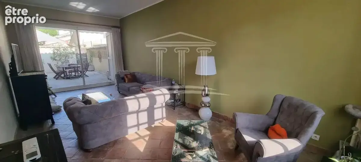 Maison 252 m² à Sorgues  - photo 2