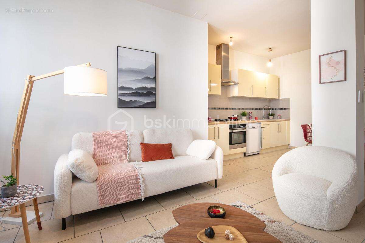Appartement à RIVES