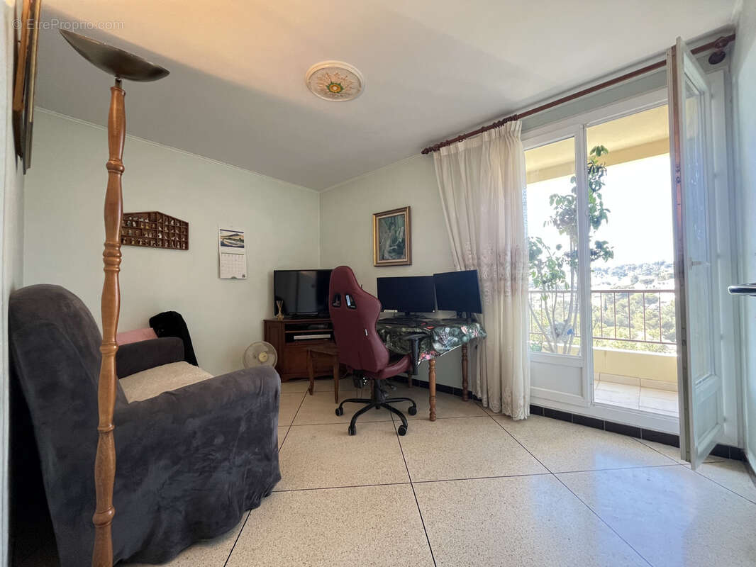 Appartement à LES PENNES-MIRABEAU