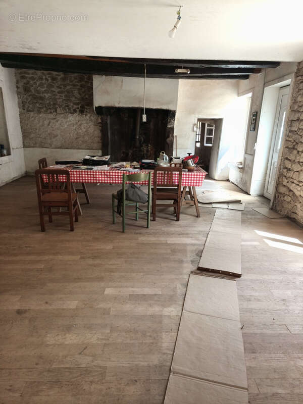 propriété à terminer de rénover avec 11ha de taillis - photo 5