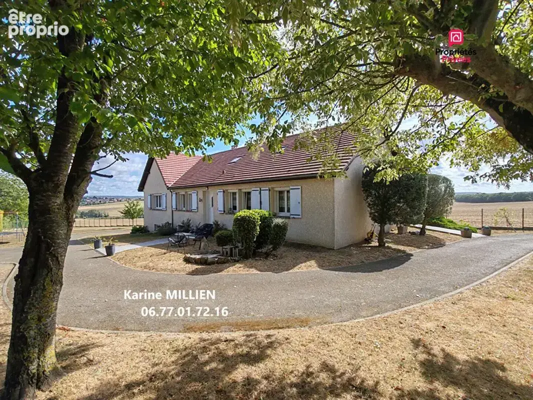 Maison à BEYNES
