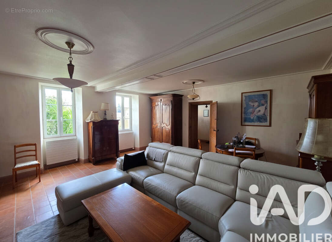 Photo 5 - Maison à CHAMPNIERS