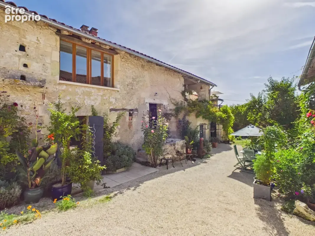 Photo Maison à Lisle au prix de 259 000€