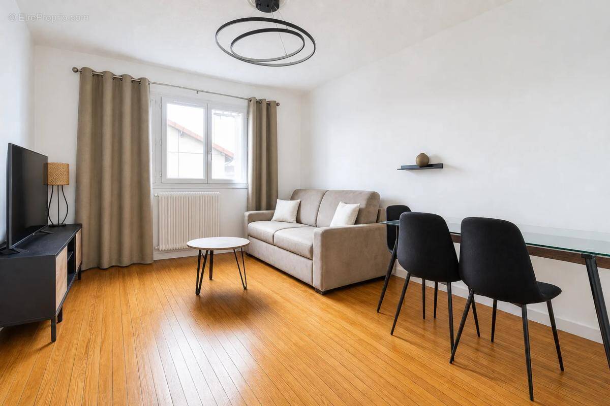 Appartement à CHAMPIGNY-SUR-MARNE