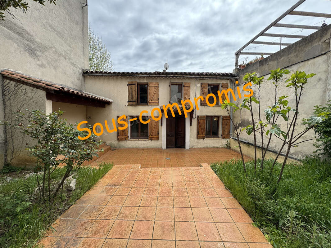 Maison à ESPERAZA