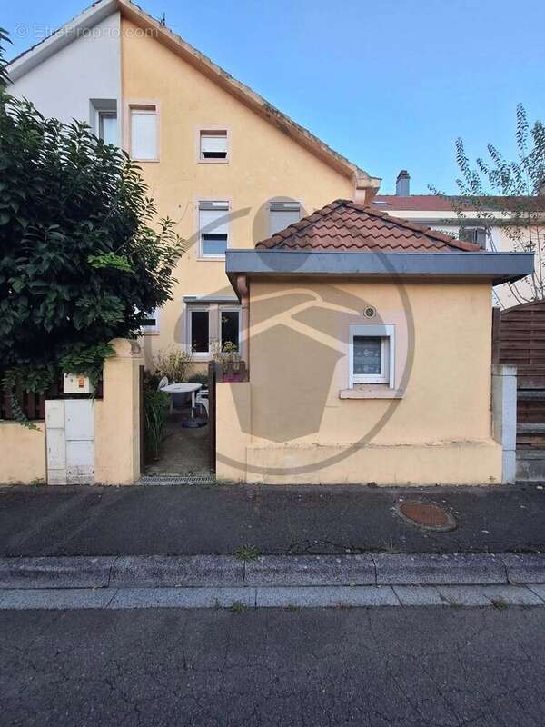 Maison à MAIZIERES-LES-METZ