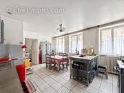 Maison à VILLENEUVE-L&#039;ARCHEVEQUE