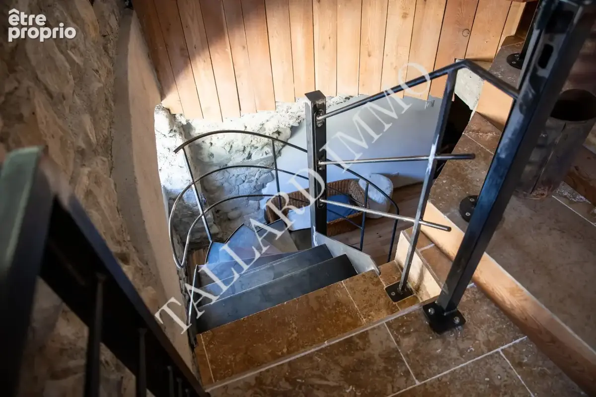 Rare ! Maison de caractère Type 6 + jardin, rénovation d'exception proche Tallard ! - photo 16