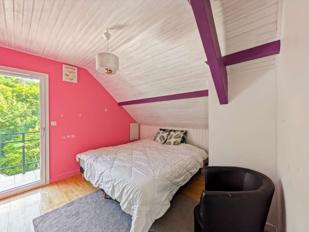 À vendre Maison 6 pièces LOISIN (74) Maison familiale avec piscine et dépendance – Secteur recherché aux portes de Genève - photo 13