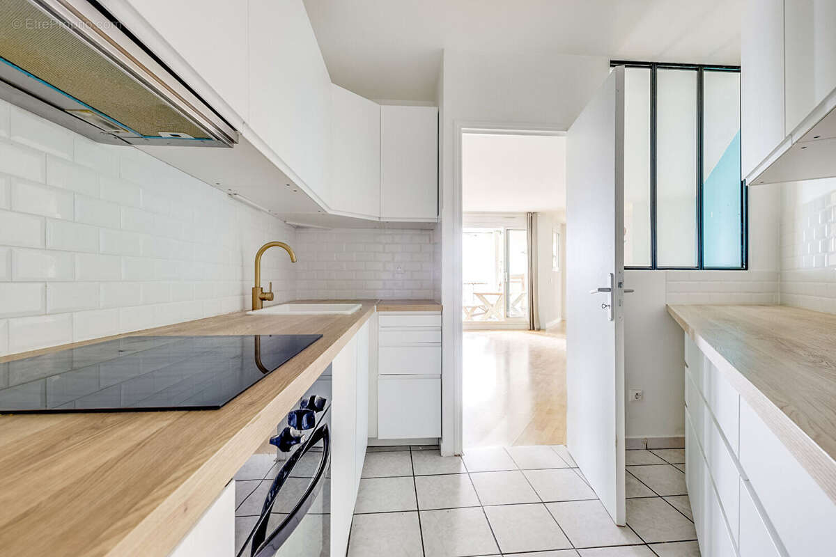 Appartement à PARIS-20E