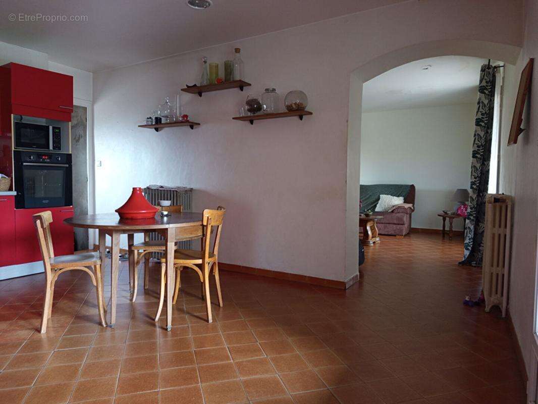 Maison à MALATAVERNE