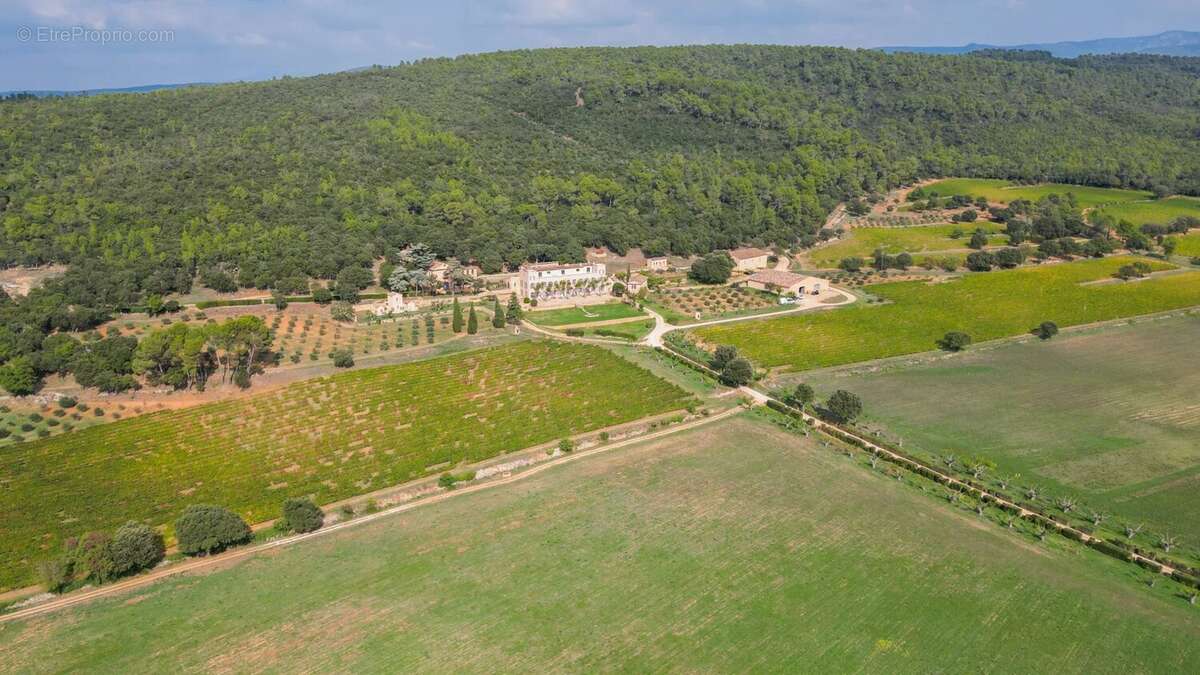 Maison à FOX-AMPHOUX