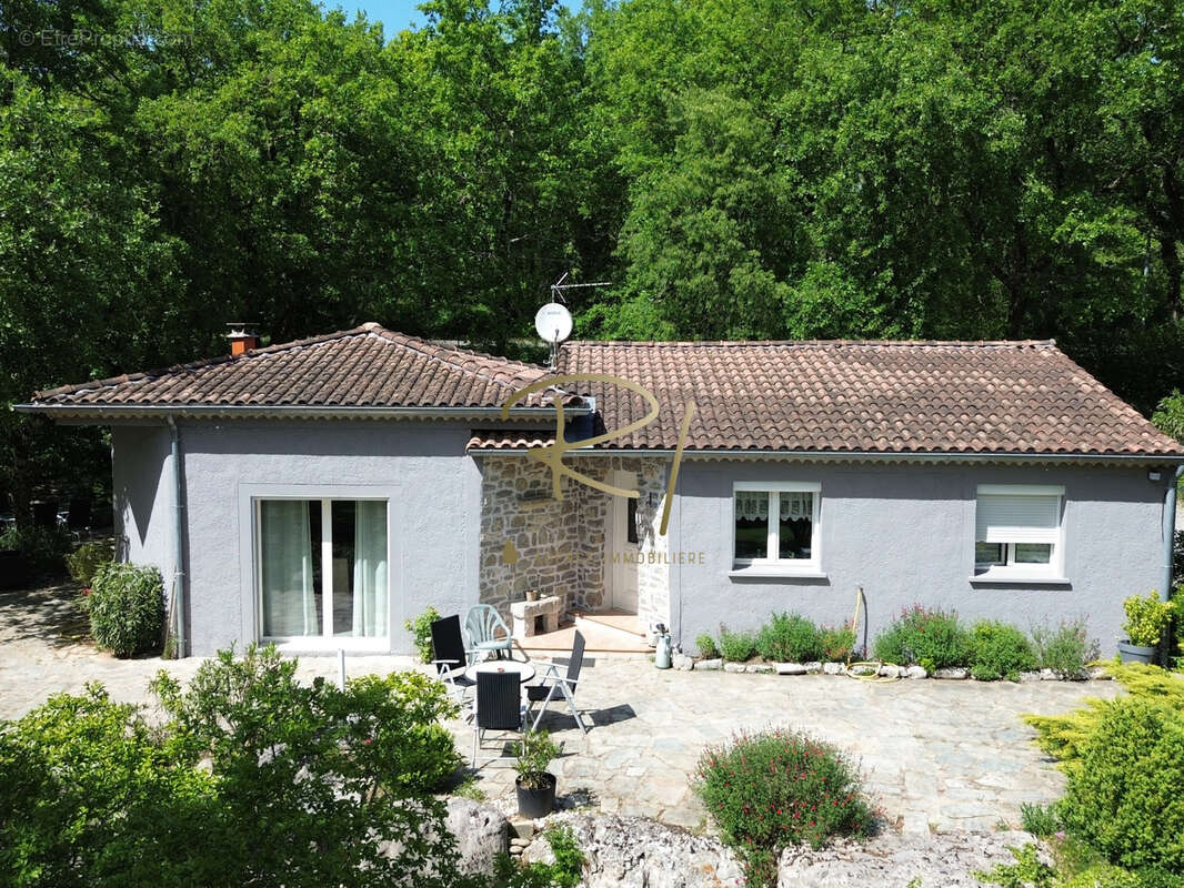 Maison à SAINT-ALBAN-AURIOLLES