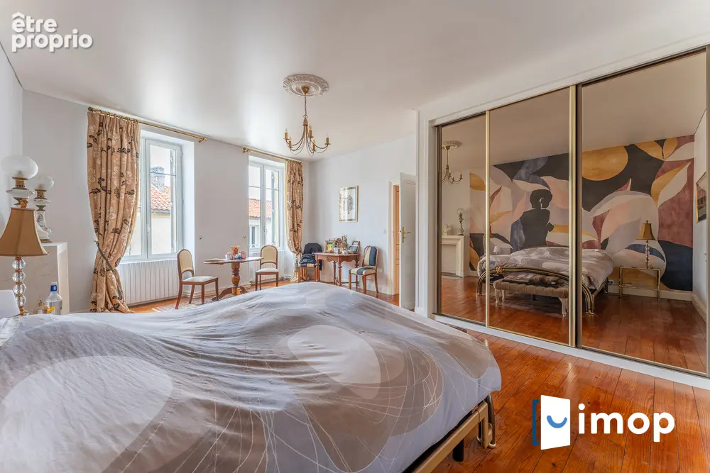 Somptueuse propriété en pierre datant de 1763, surface habitable de près de 400 m2 et jardin 1000m² - photo 13