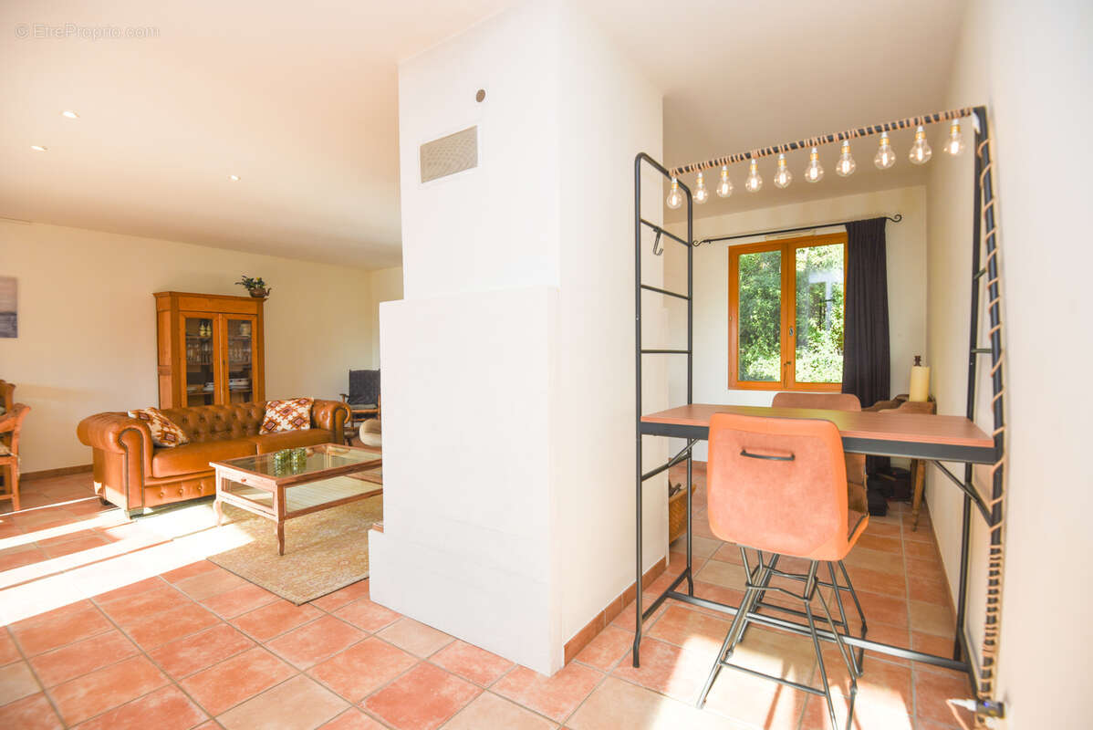 Maison à LORGUES