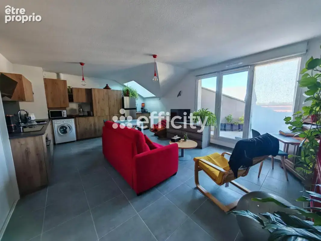 Appartement à APPRIEU