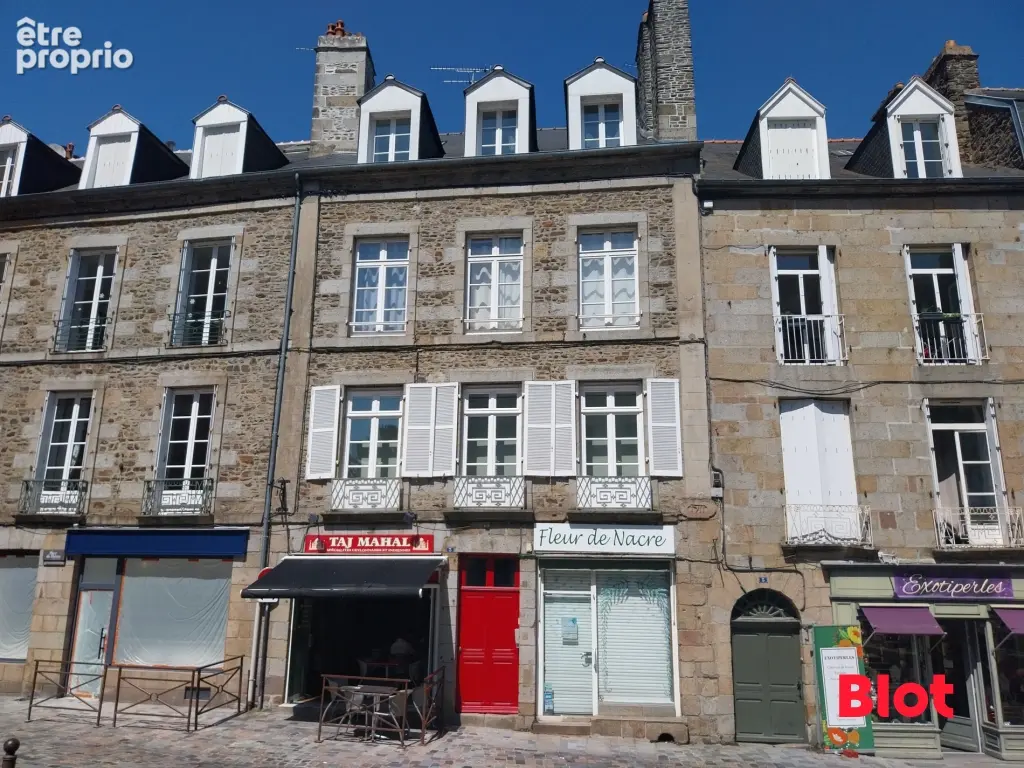 Appartement à FOUGERES