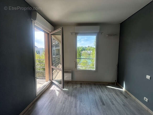 F3 lumineux avec grand balcon et vue panoramique sur la Seine   Résidence sécurisée - photo 9