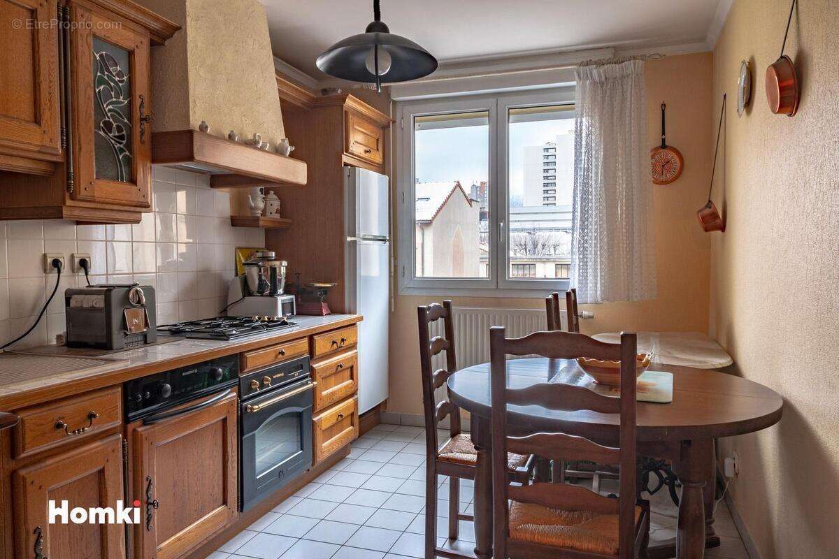 Appartement à SAINT-ETIENNE