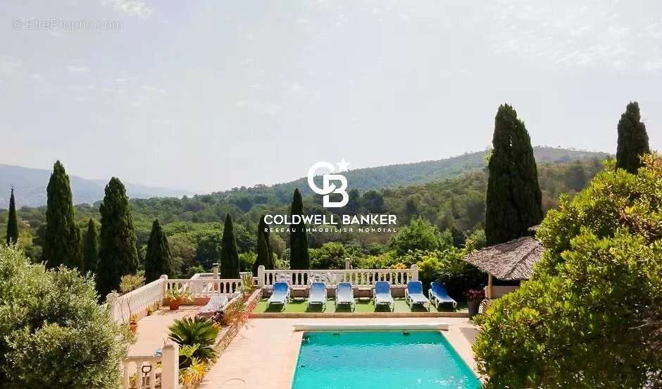 Maison à BORMES-LES-MIMOSAS