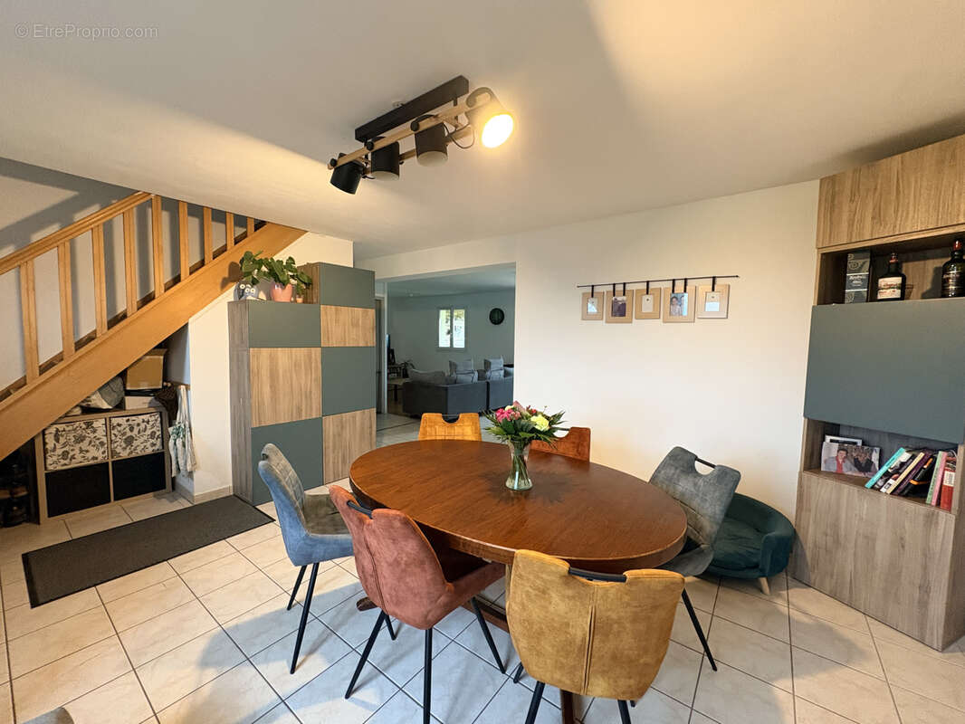 Maison à MARCHEVILLE