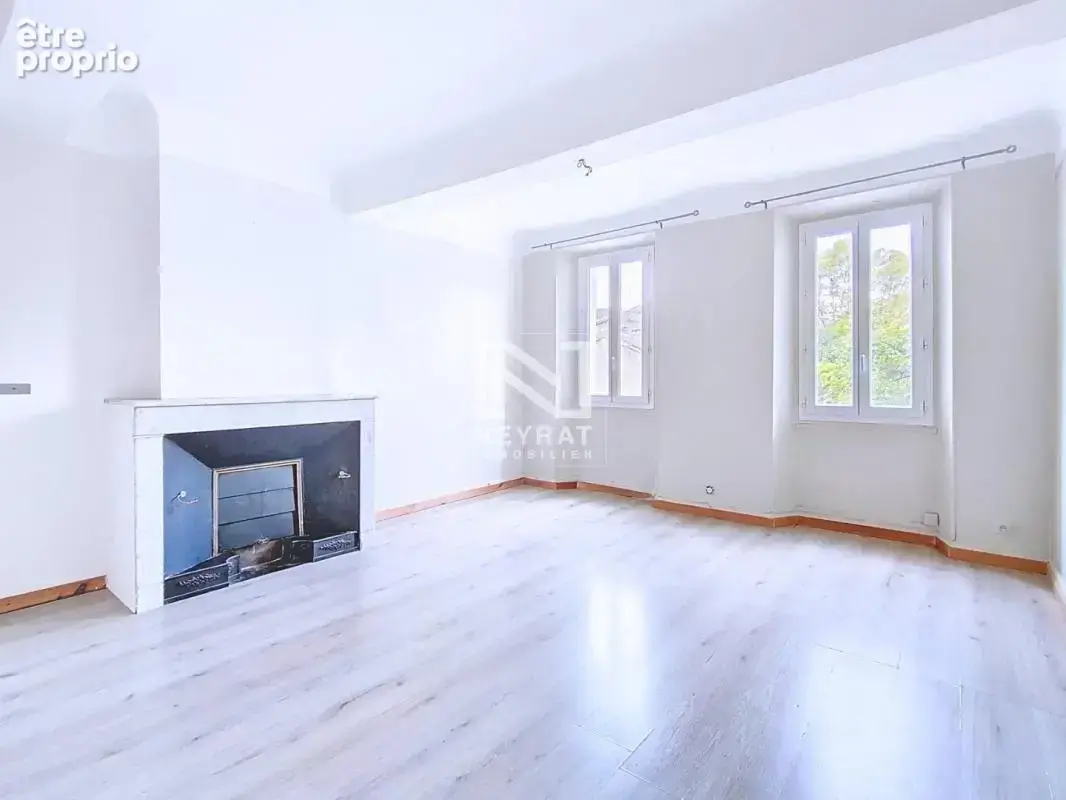 Appartement à MONTAUROUX