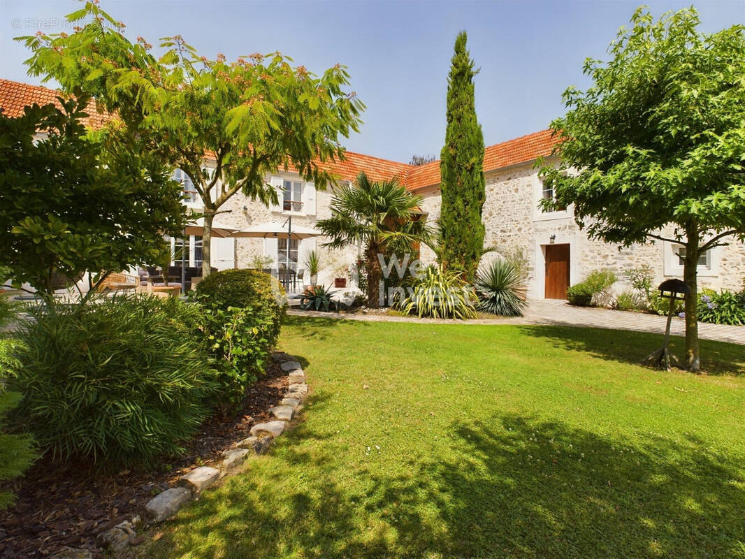 Maison à BRUYERES-LE-CHATEL