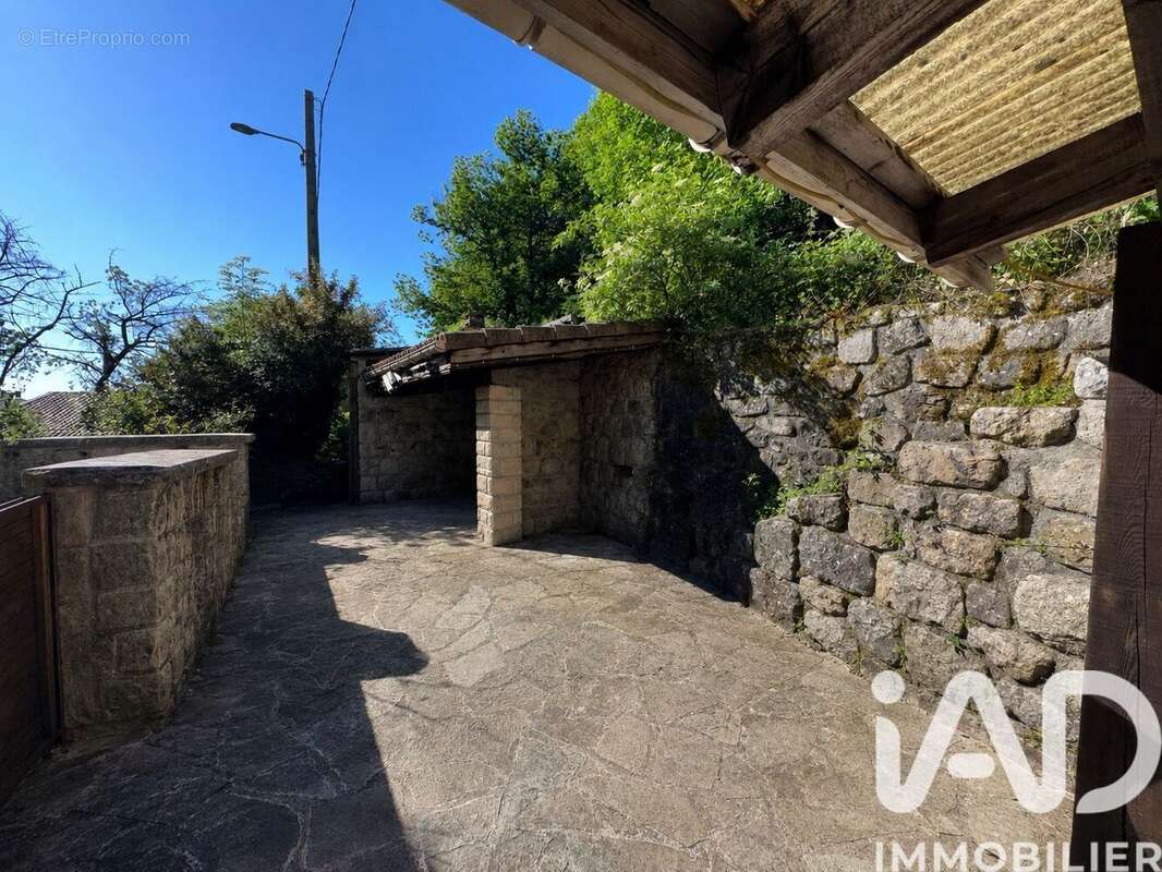Maison 101 m² à Montpezat-Sous-Bauzon  - photo 3