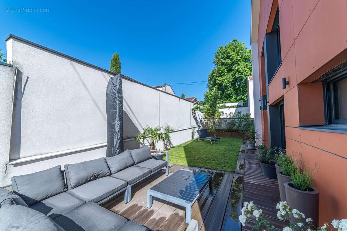 Appartement à LYON-9E