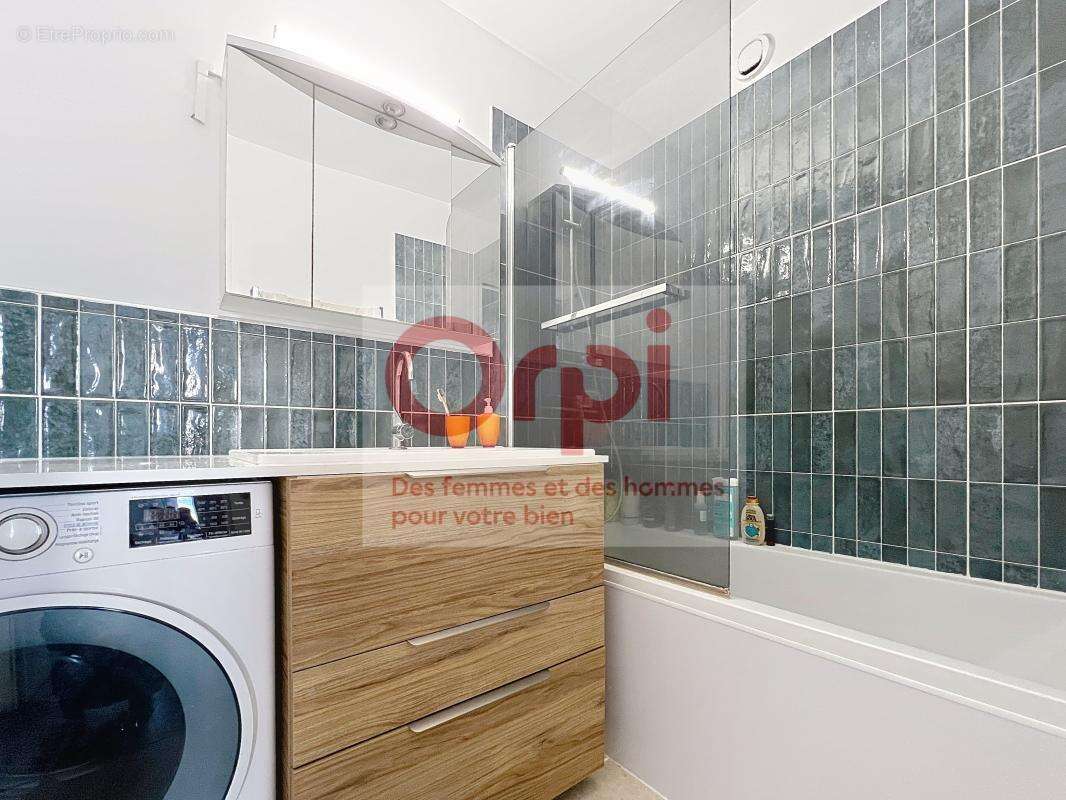 Appartement à ISSY-LES-MOULINEAUX