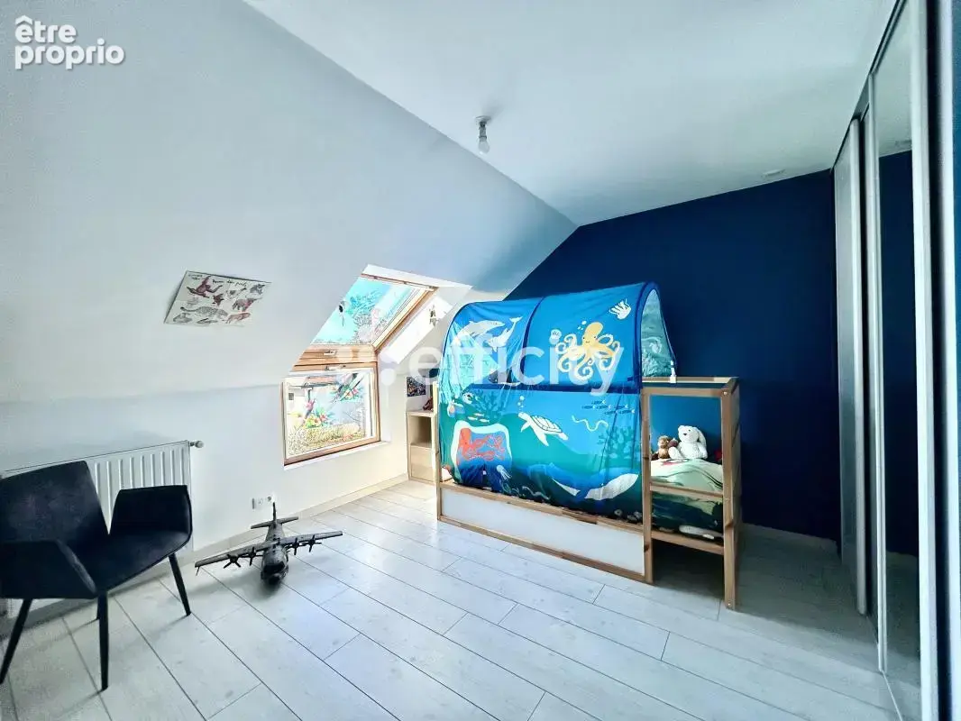 Maison 206 m² à Vezin-Le-Coquet  - photo 9